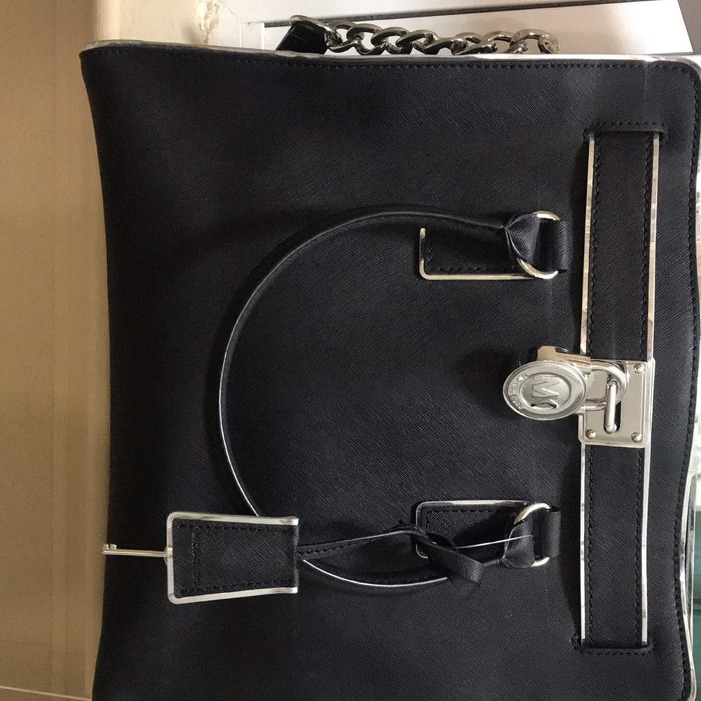 Hand bag